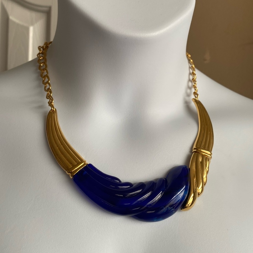 Statement necklace Goldentone with blue